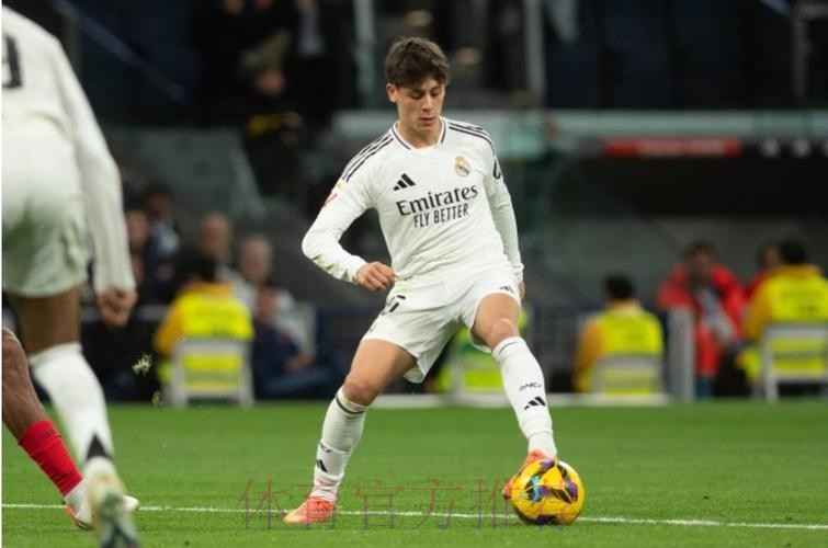 居勒尔希望继续留在皇马 若出场时间有限愿去国米 居勒尔希望继续留在皇马 若出场时间有限愿去国米